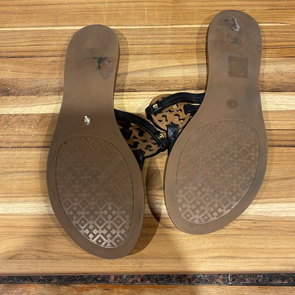 Authentic Tory Burch black logo sandals - Picture 5 of 5